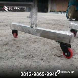 Pembatas Shaf Kain